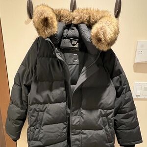 Aritzia TNA/Golden The Powder Parka - Black - Large - Like New -  Mid Length